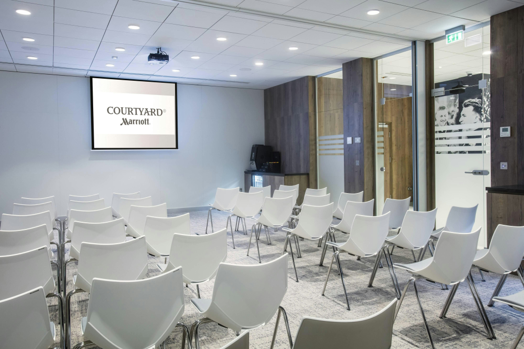 Courtyard by Marriott Edinburgh West