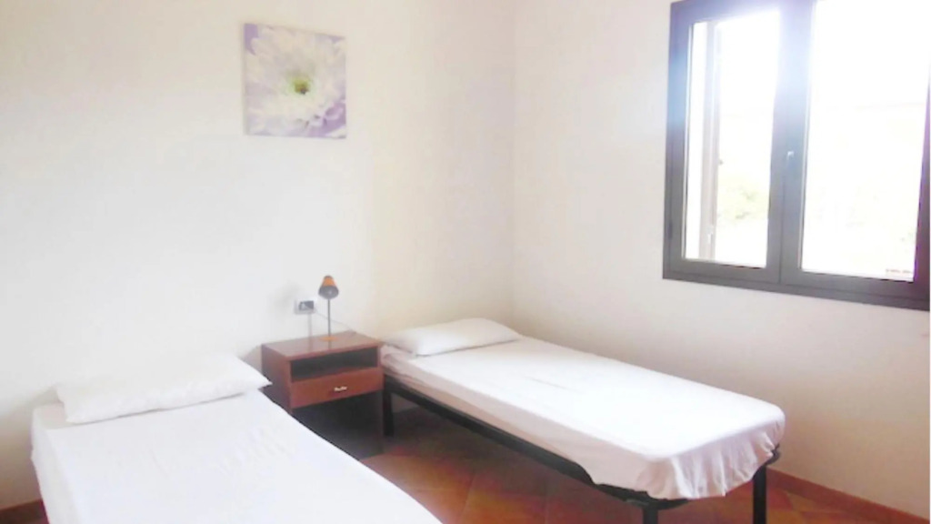 Three-room apartment a few minutes drive from the main beaches-Budi 3