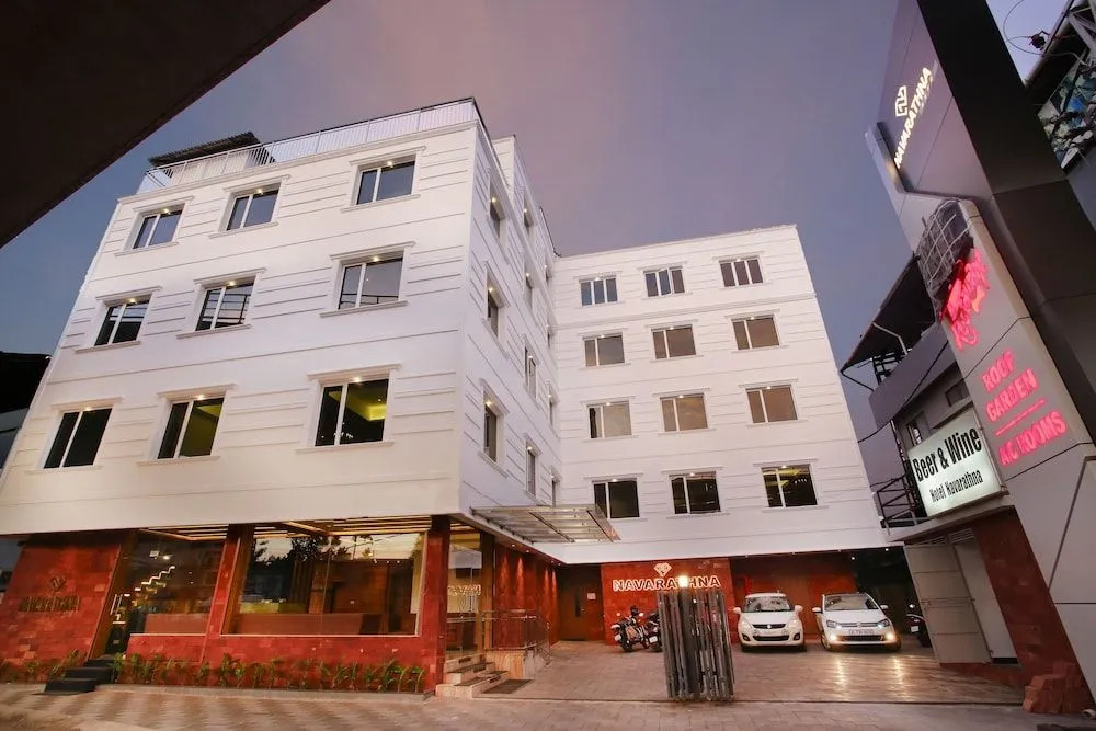 Hotel Navarathna