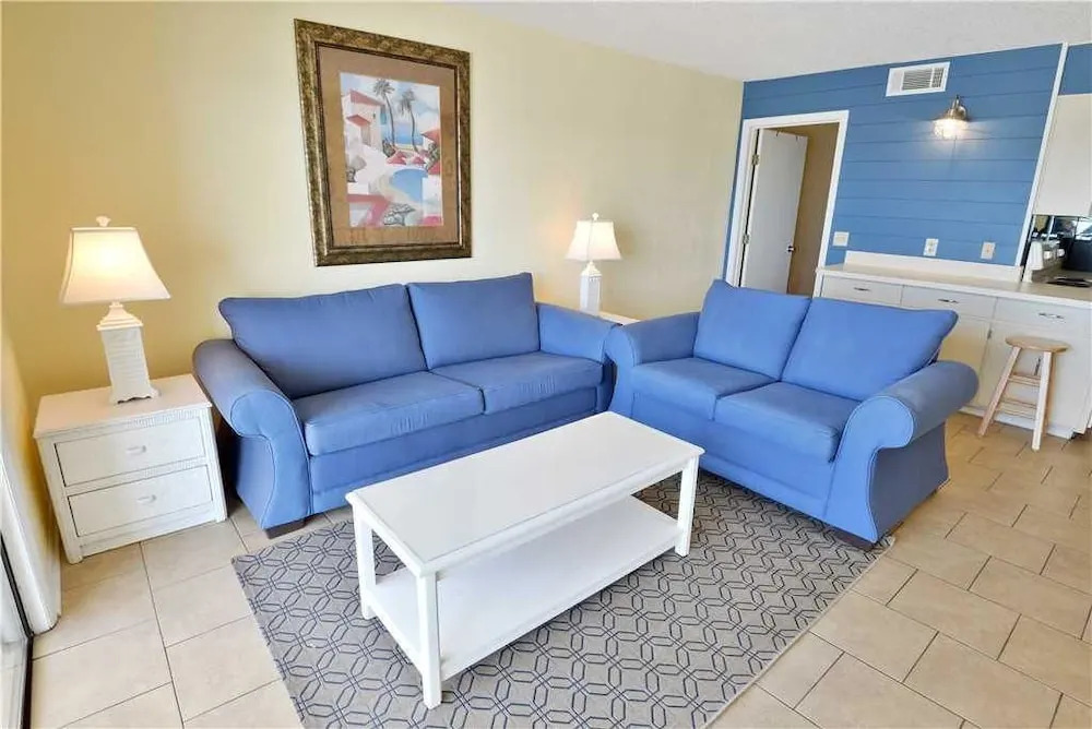 Summit 913 - One Bedroom Condo