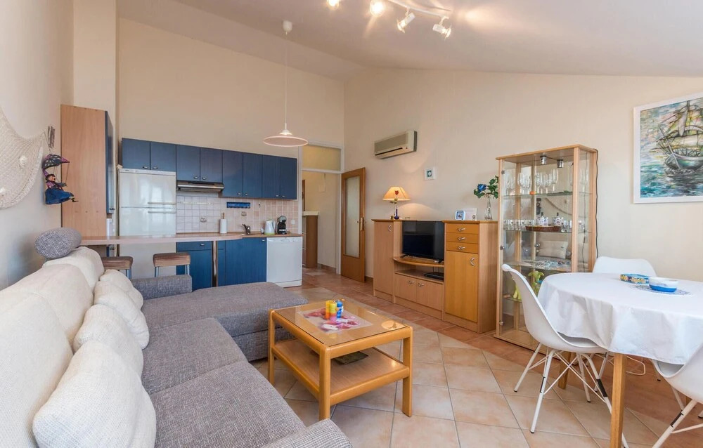 Stunning Apartment in Turanj, Biograd na mo With Wifi and 1 Bedrooms