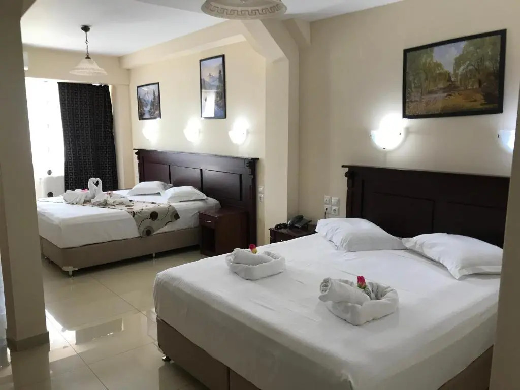 Hotel Kosta Famissi