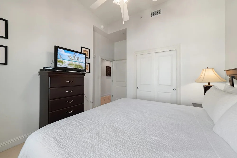 Wharf Resort 917