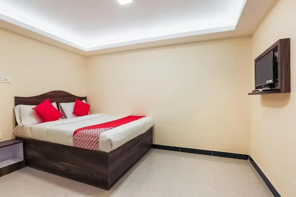 Sri Krishna Inn By OYO Rooms