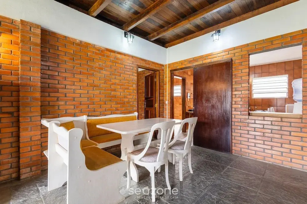 Large 3-bedroom House in Penha Sel0068