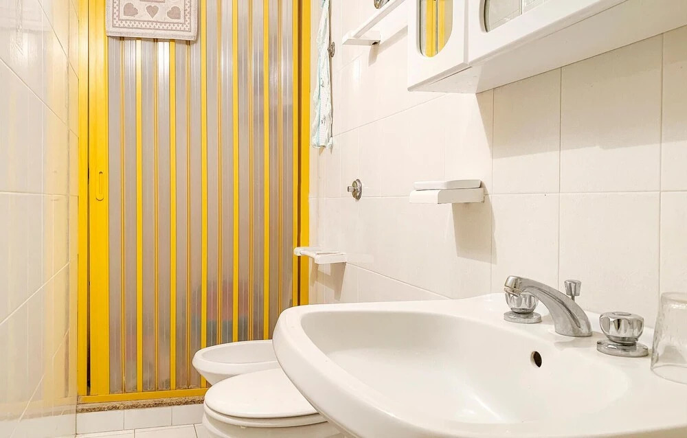 Awesome Apartment in Grotte di Castro With Wifi and 2 Bedrooms