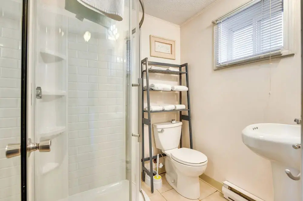 'beachfront 15' Condo on Old Orchard Beach