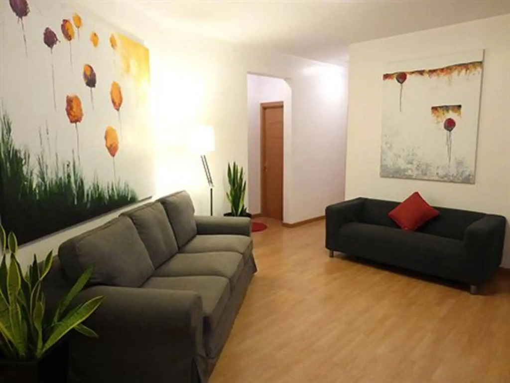 Super Balmes Guest House