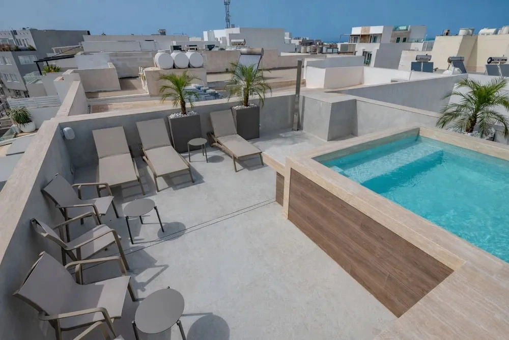 Marea Suites