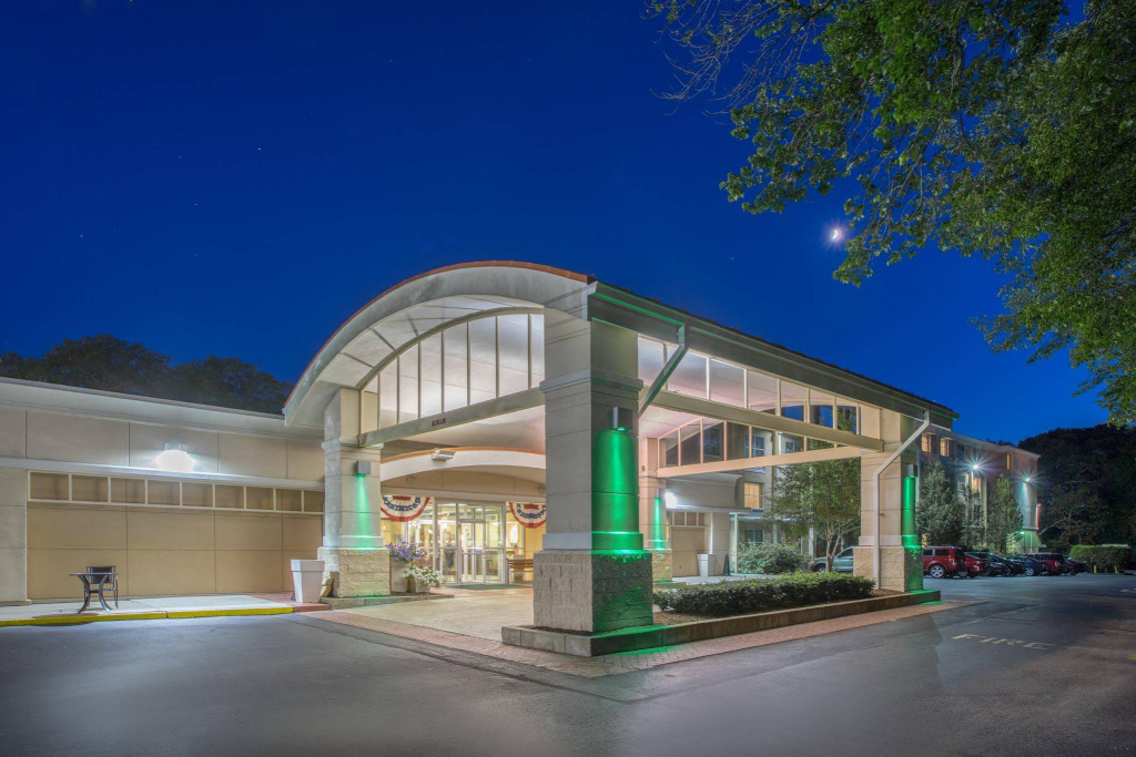 Holiday Inn South Kingstown-University of Rhode Island by IHG