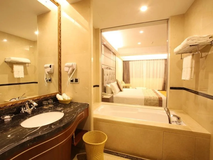 Euge Hotel
