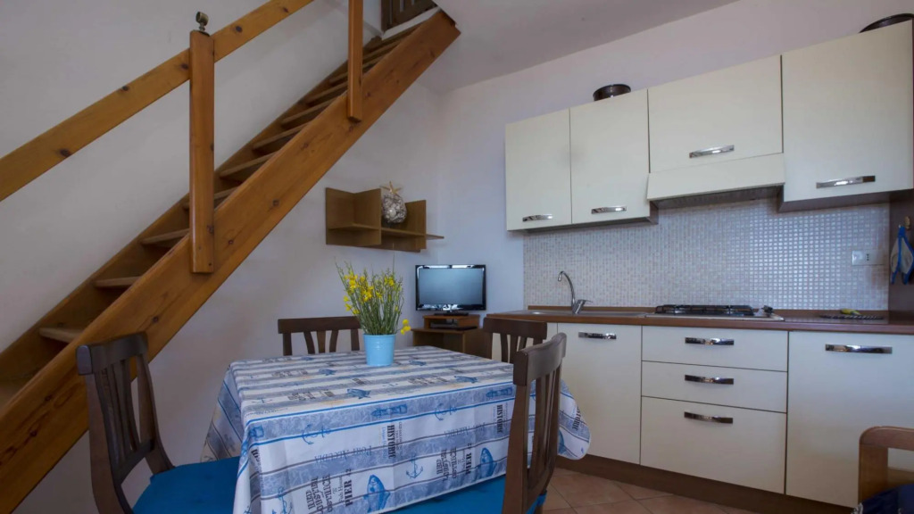 apartment 1 Fetovaia apartments, just 300 meters from the beach with amazing view and parking-FETOVAIA BILO 1