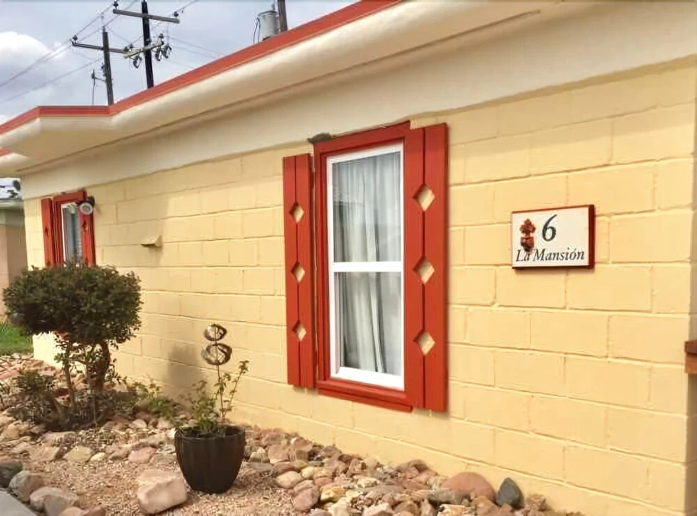 La Mansion - 1 Br Home