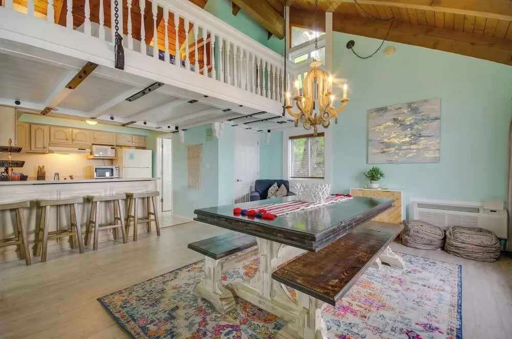 Resort Pools, Lake Views! Multi-level Ozarks Home