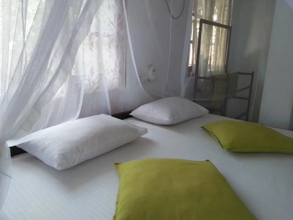 Yoho Hotel Samans