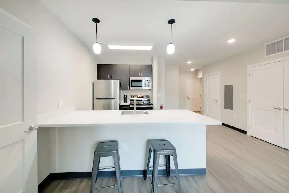 Bloomington Apartment, 3 Mi to IU Memorial Stadium