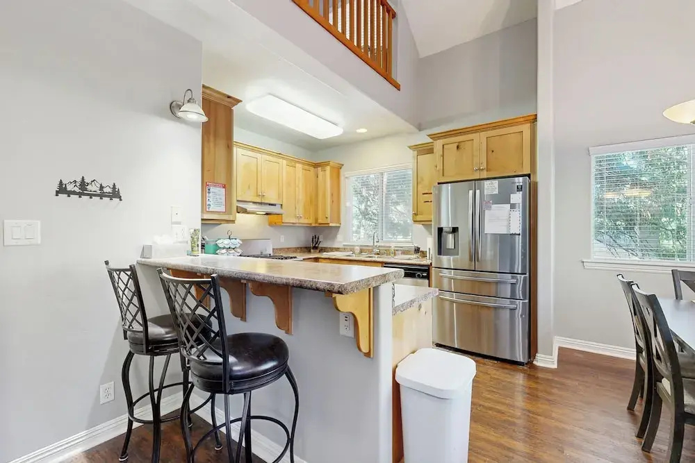 3BR Cabin w/ Grill & Fireplace - Near Hiking