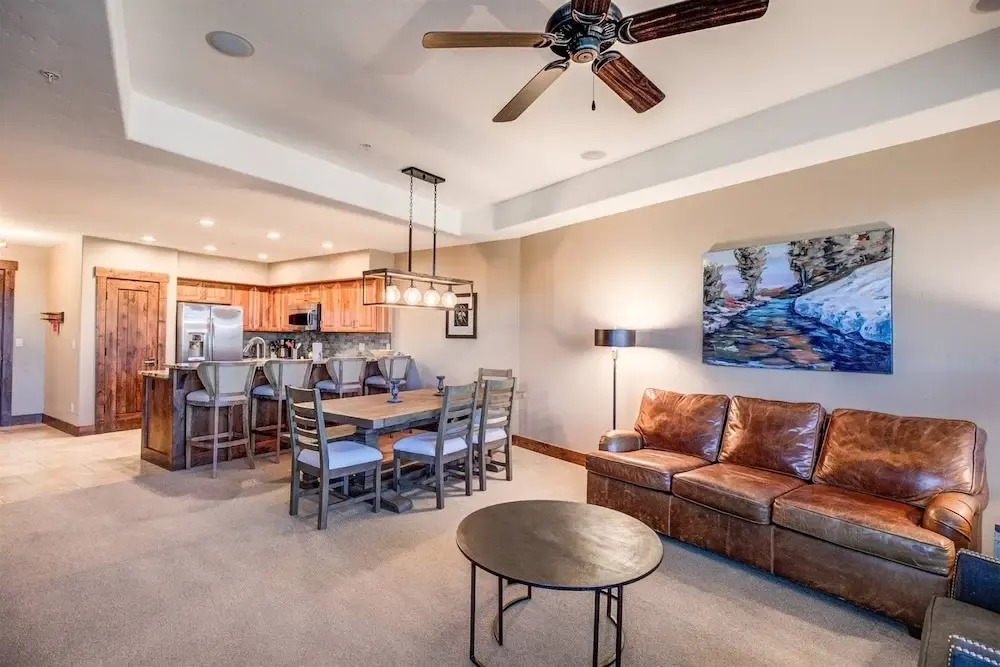 Crystal Peak 2 Bedroom Condo at Peak 7