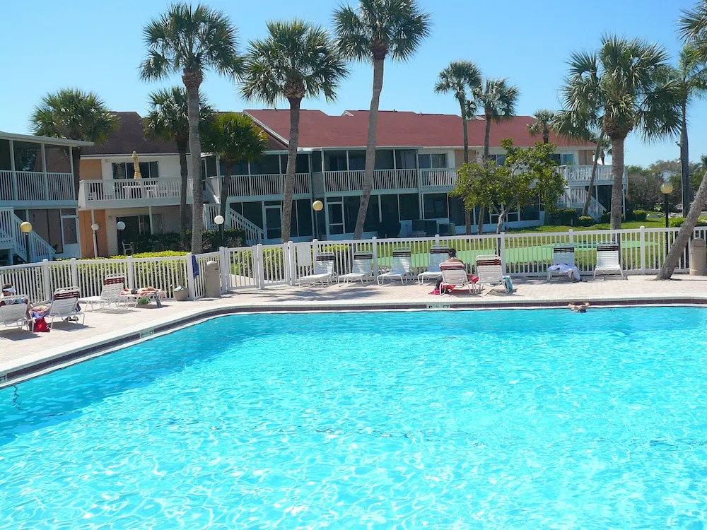 Bermuda Bay by Affordable Beach Condos
