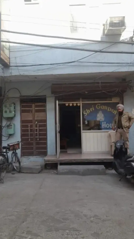 Shri Ganpati Guest House by OYO Rooms