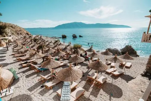 Hotel Zhironi