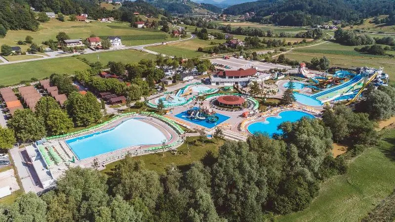 Apartmani Lipa