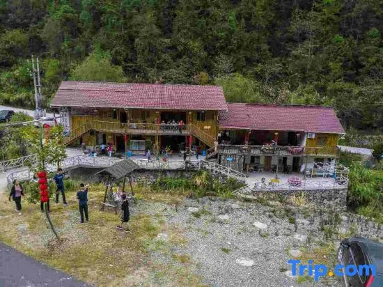 Ruoliao Cuckoo Pottery House