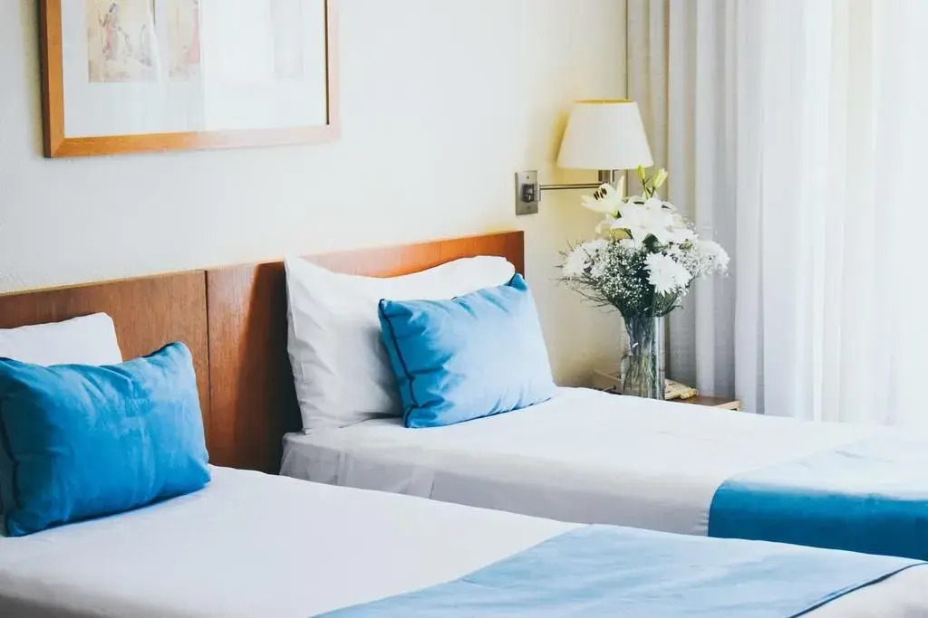 Le Petit Suites