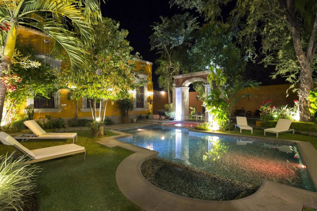Los Abolengos, Grand Class Casona Hotel