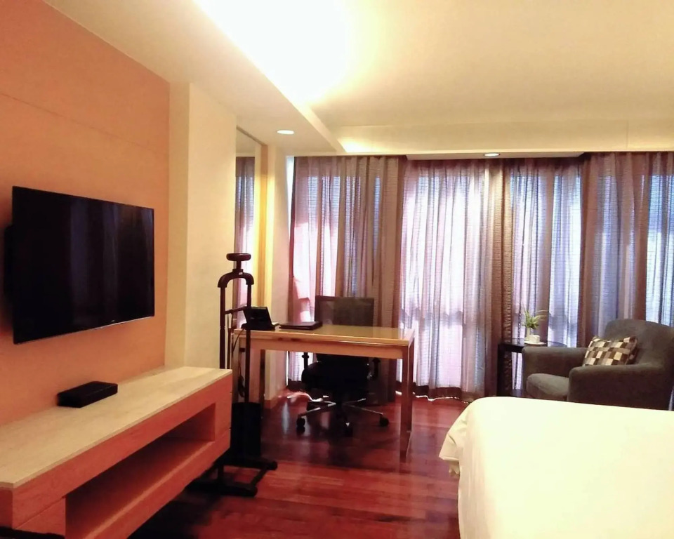 Lao Plaza Hotel