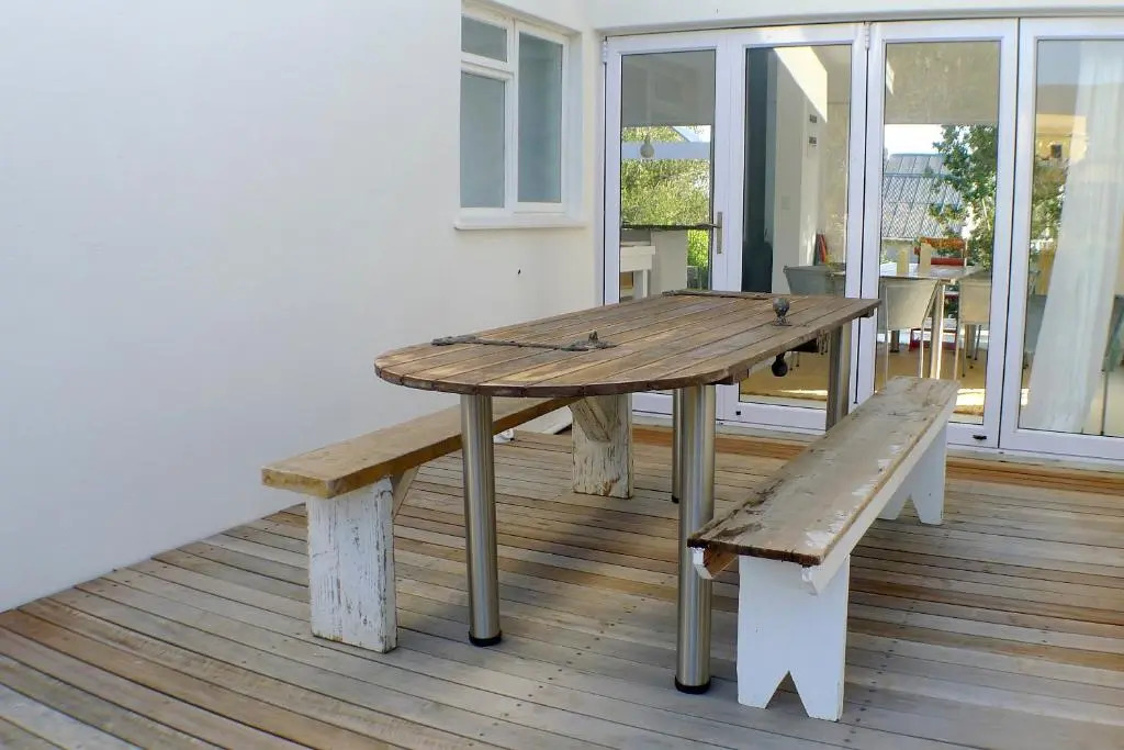 Pashasha Beach House and Hot Tub