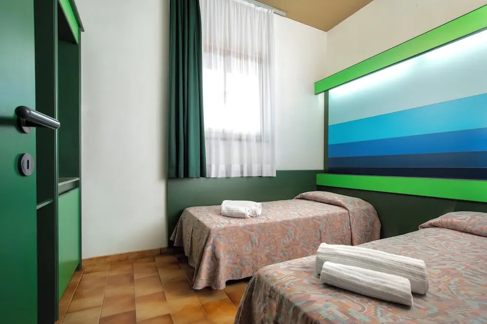 Ecovillage with swimming-pool surrounded by greenery, apartments with air conditioning and outdoor private area