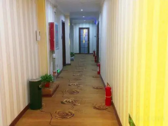 Xinzheng Hongdou Theme Hotel