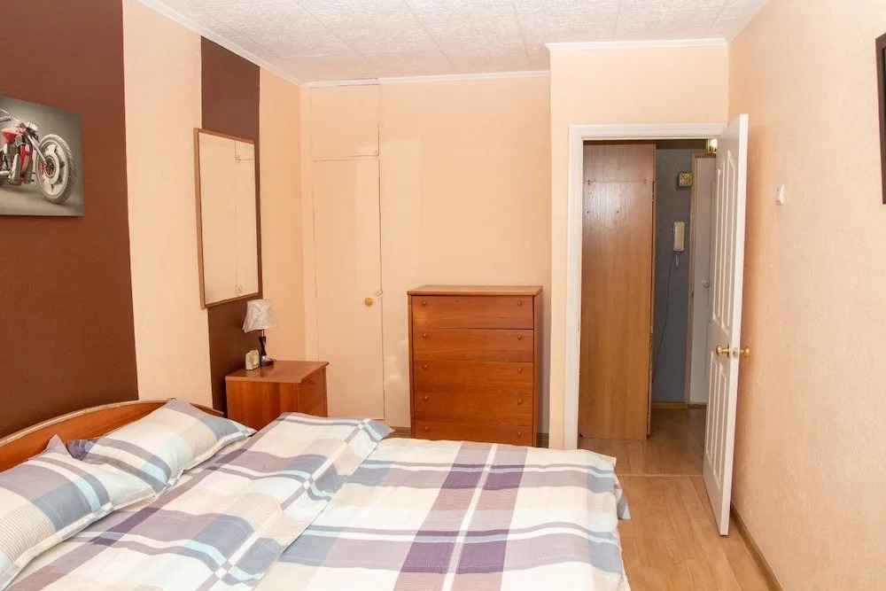 Apartment on Posyetskaya 16