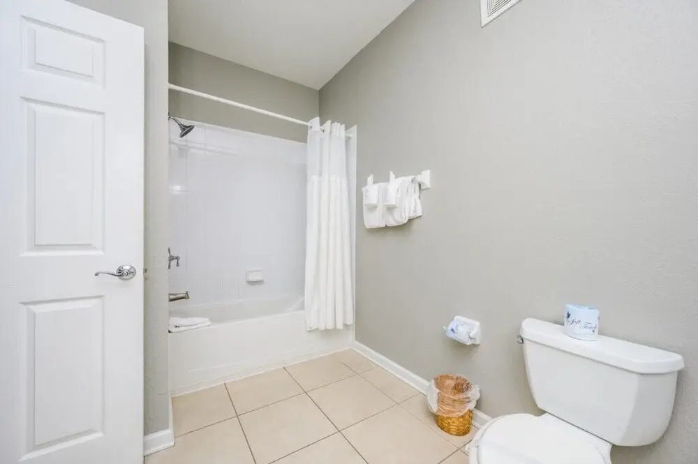 Epic Universe Beautiful Lakeview Condo, Vista Cay Orlando - 3013
