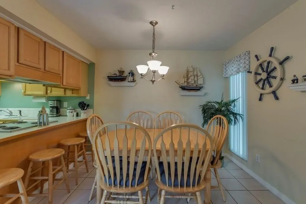Anchors Away 1 Bedroom Condo by Redawning