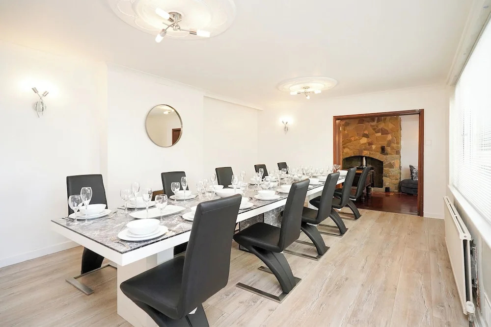 Rentmyspahome With Swimming Pool, Hottub and Sauna