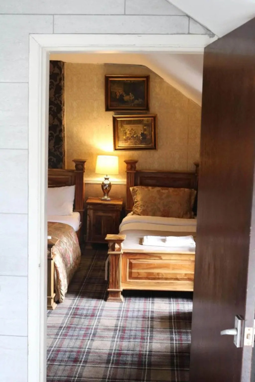 Schooner Hotel