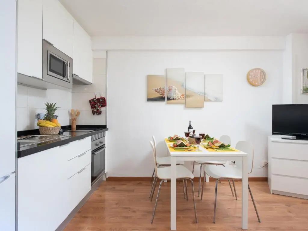 32 BRIGHT COPACABANA ocean view free WiFi