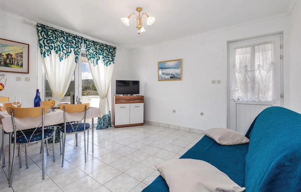 Beautiful Home in Kampor With Wifi and 1 Bedrooms