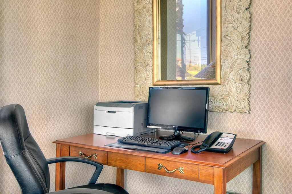 Hampton Inn & Suites San Mateo-San Francisco Airport