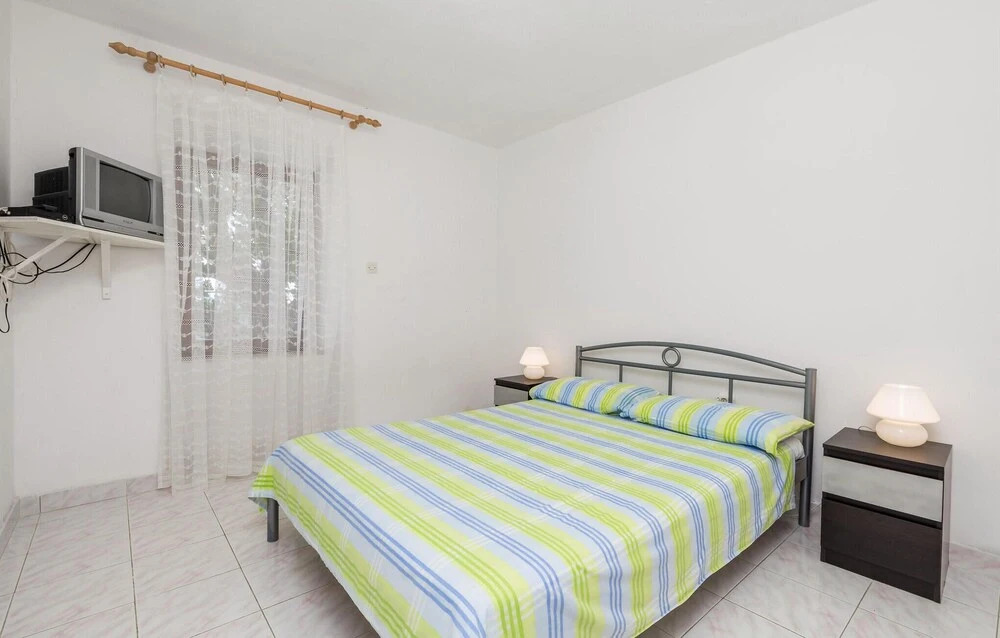 Amazing Home in Starigrad With Wifi and 1 Bedrooms