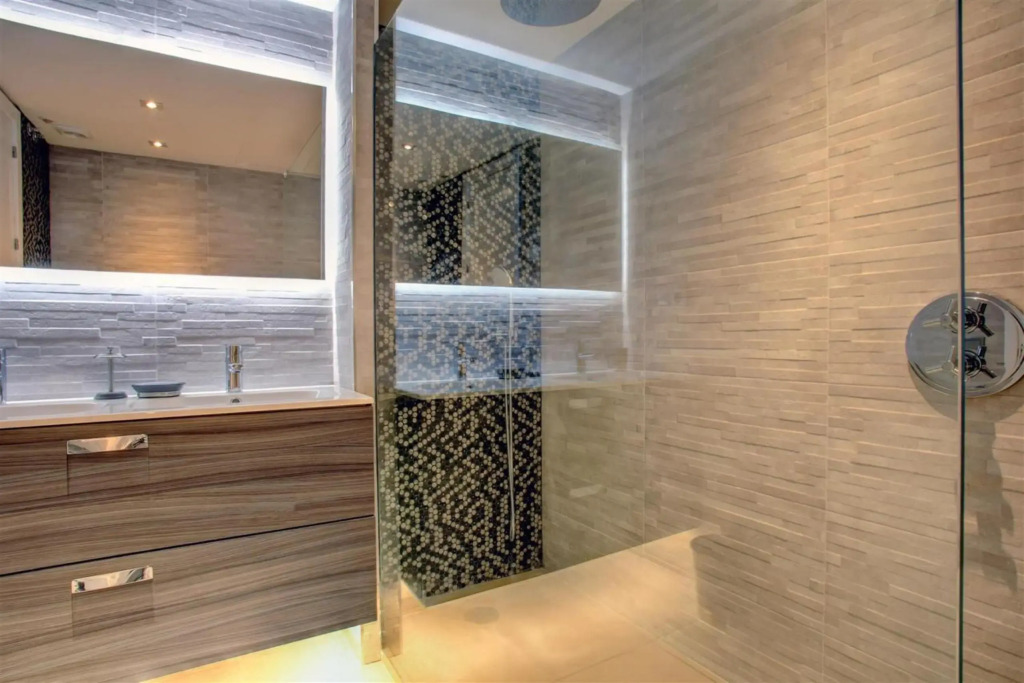 Casa Stefania - Modern Townhouse by Finest Rentals
