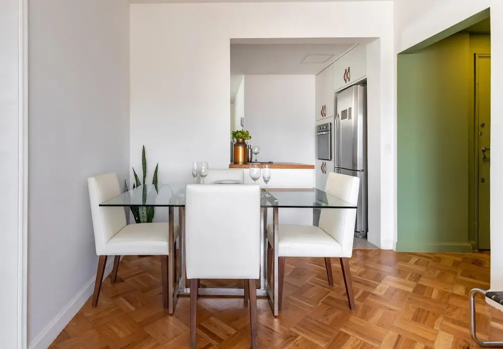 Comfort and Elegance in Ipanema Bt1206