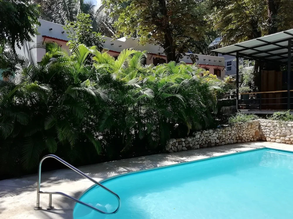 Believe Surf & Yoga Lodge Santa Teresa