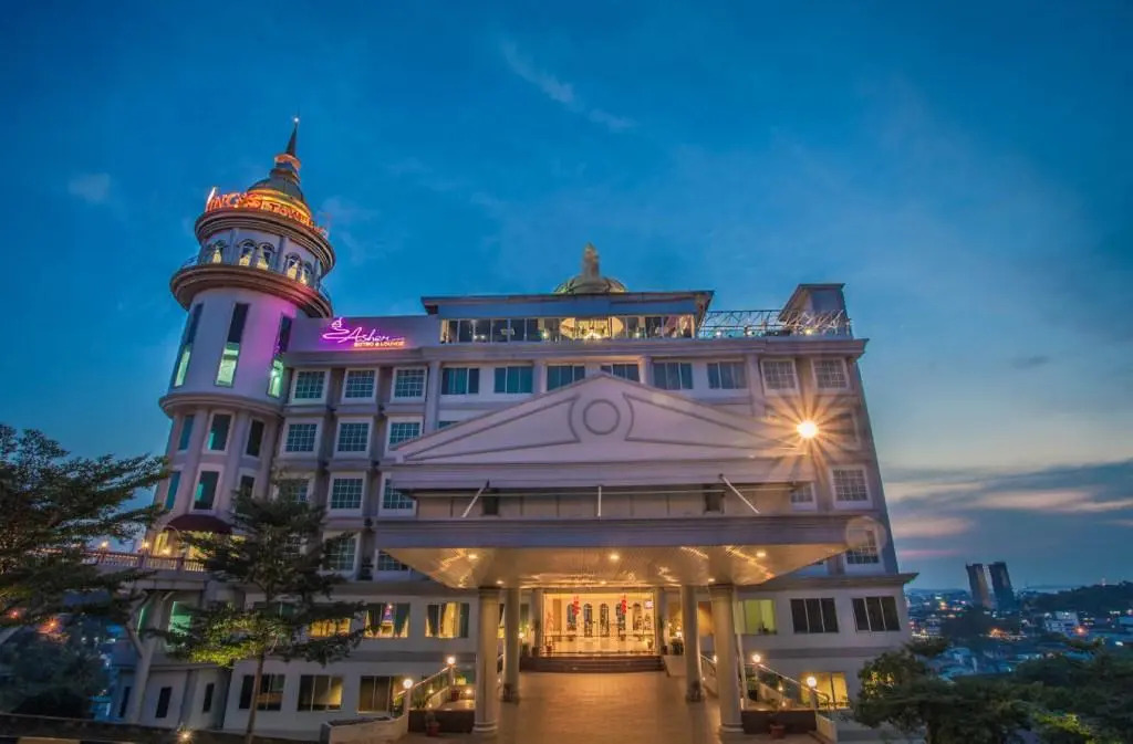 Kings Hotel Nagoya Batam
