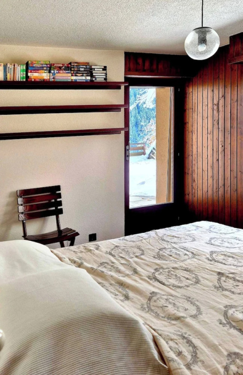 Charming Vintage Flat Near Spa & Slopes
