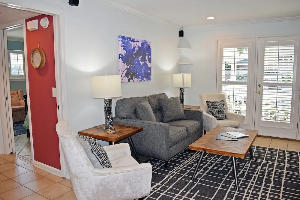705b Oglethorpe Avenue by Hodnett Cooper