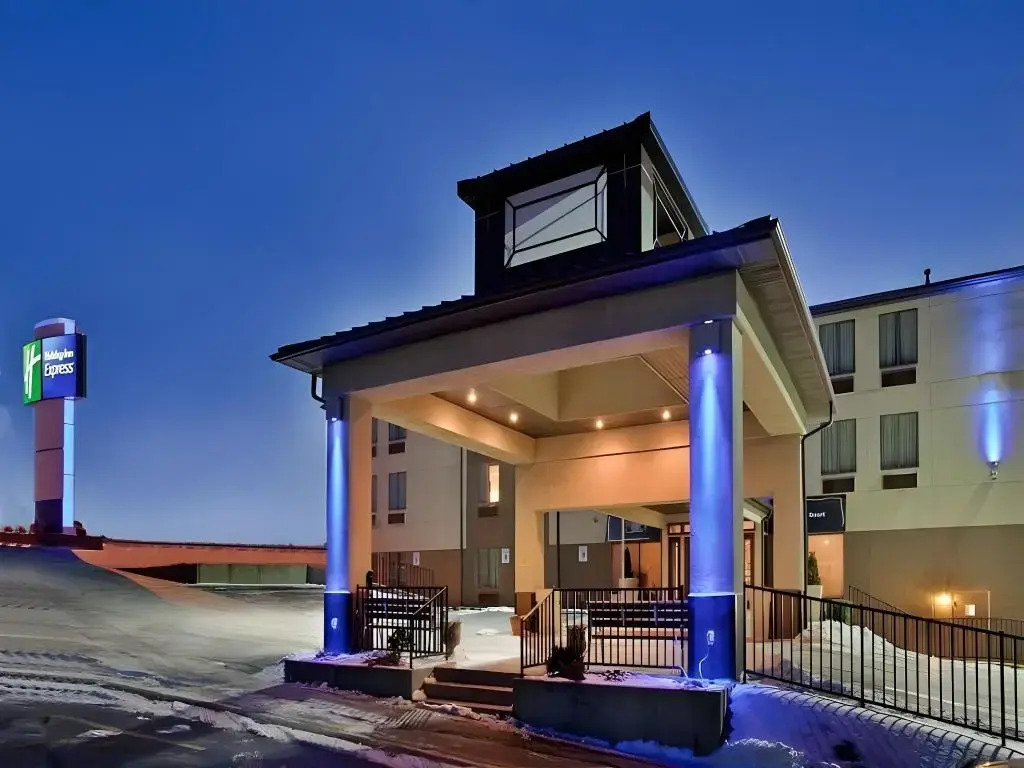 Holiday Inn Express Osage Beach - Lake of the Ozarks by IHG