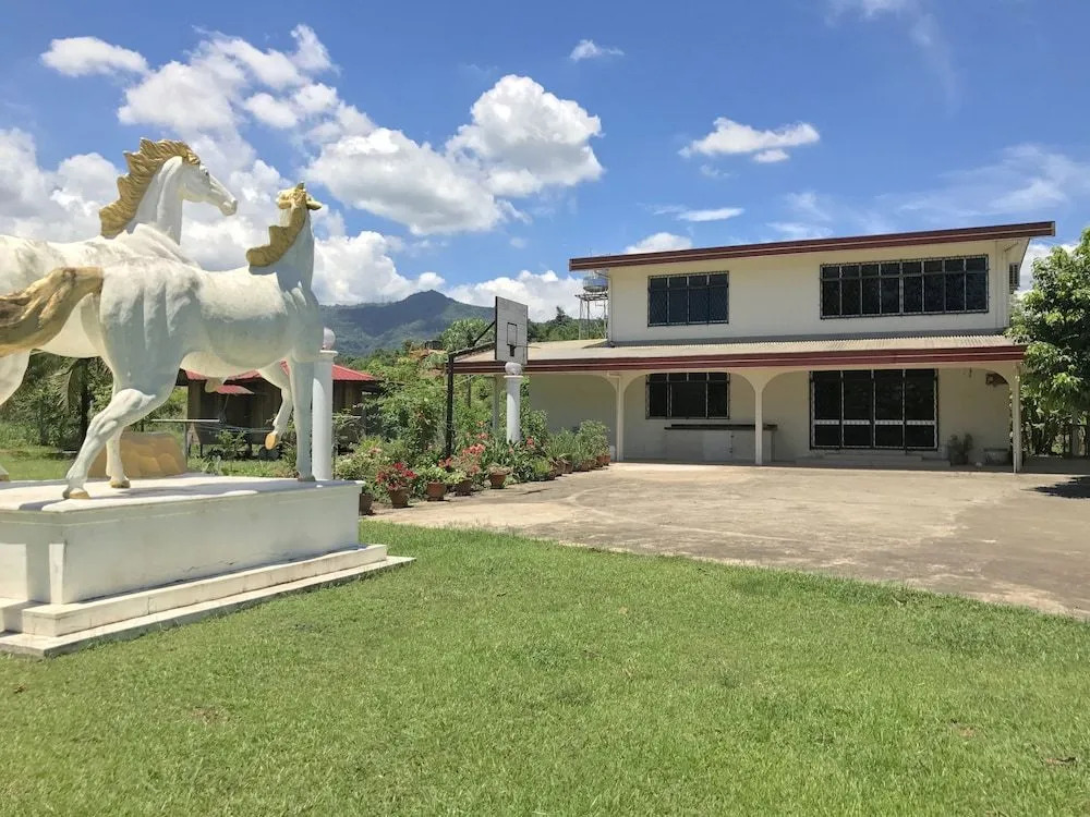 Pulutan Heritage House